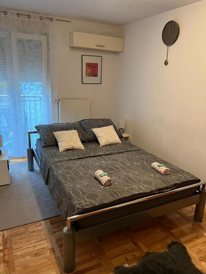 Apartman West - Private Parking Place Zagreb Exterior foto